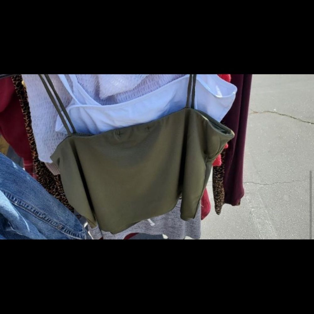 Woman tank tops & shirts - Picture 10 of 16
